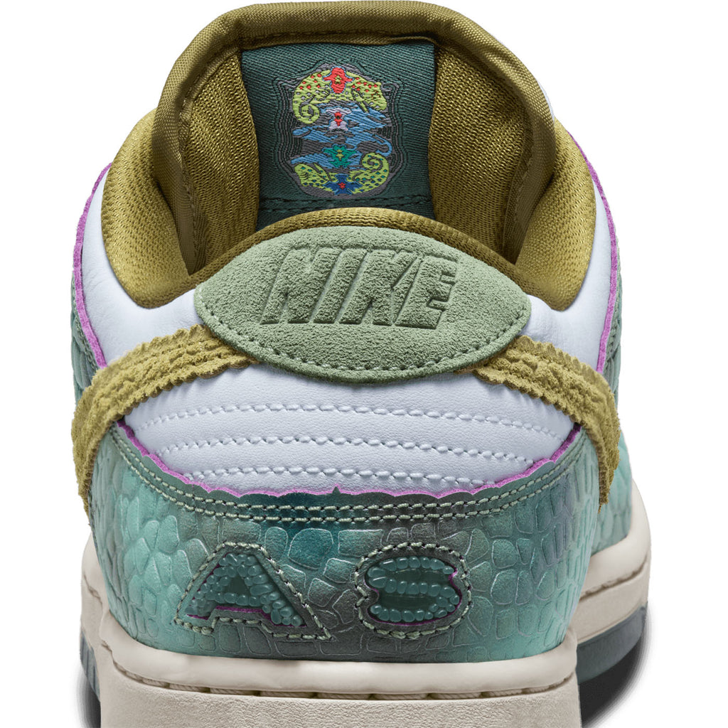 Nike SB Dunk Low Pro - Oil Green / Desert Moss - White - back2