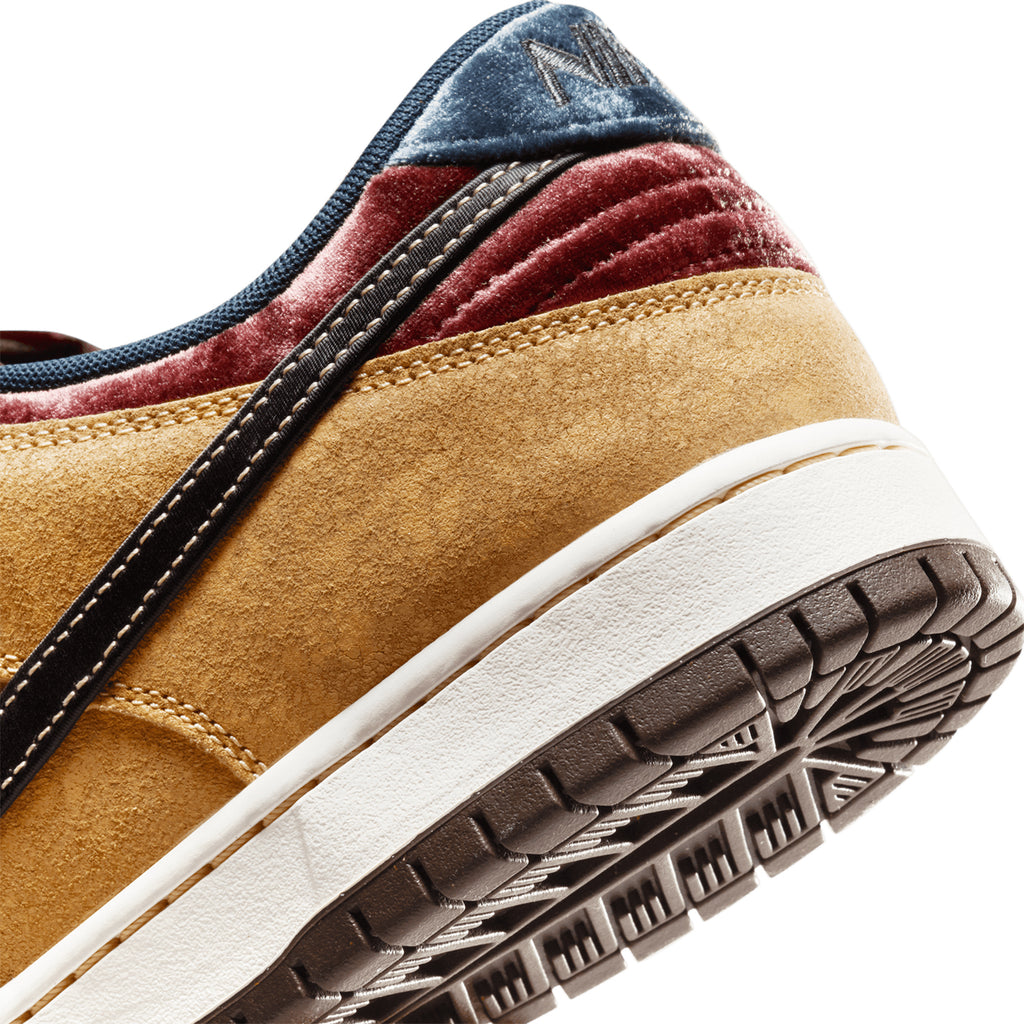 Nike SB Dunk Low Pro - Celestial Gold / Black - Dark Team Red - Heel detail 