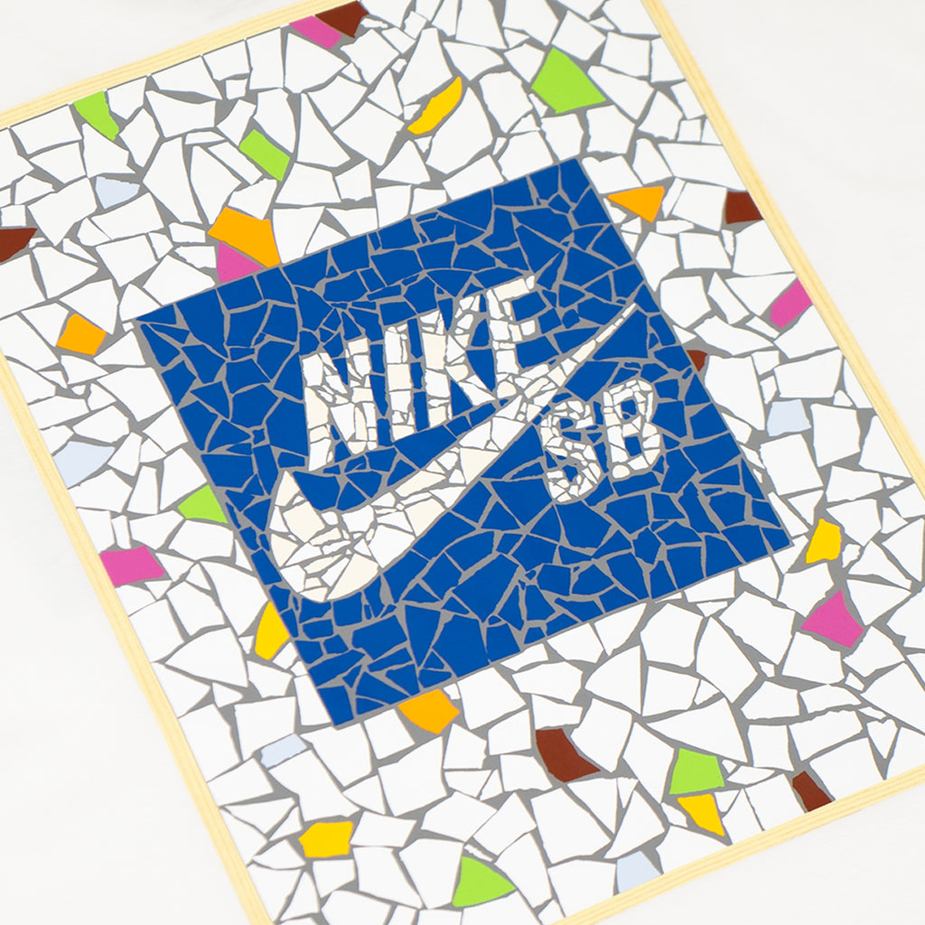 Nike SB Mosaic T Shirt - White - closeup3