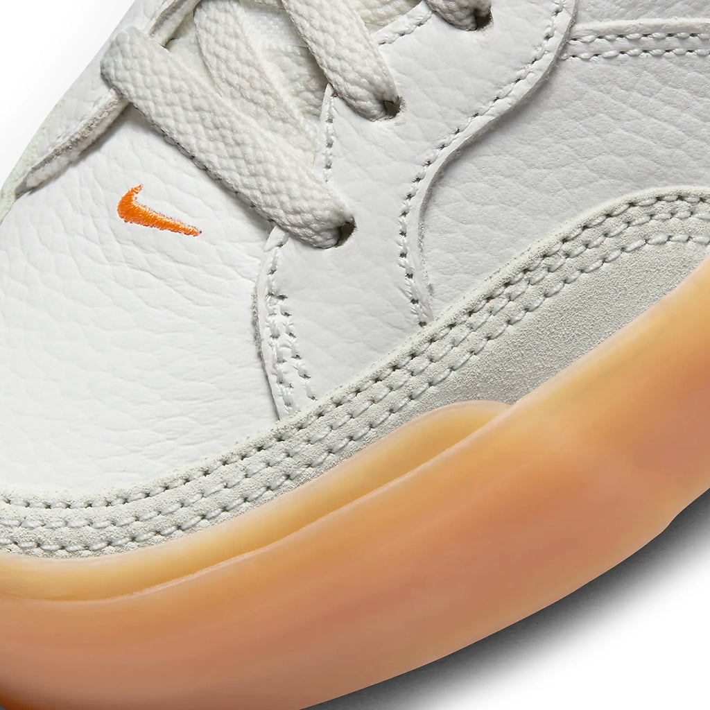 Nike SB Pogo Plus Premium Shoes - Summit White / Mandarin