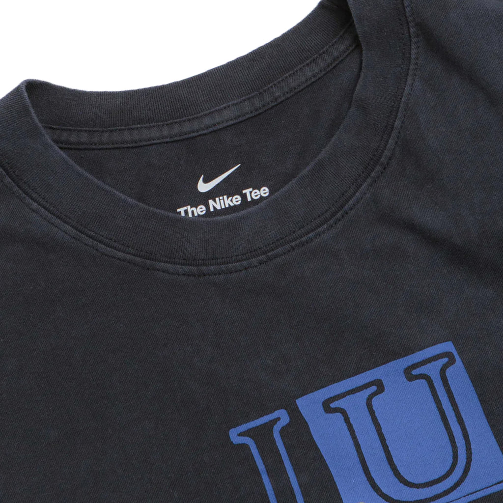 Nike SB Remake JDI T Shirt - Black - neck