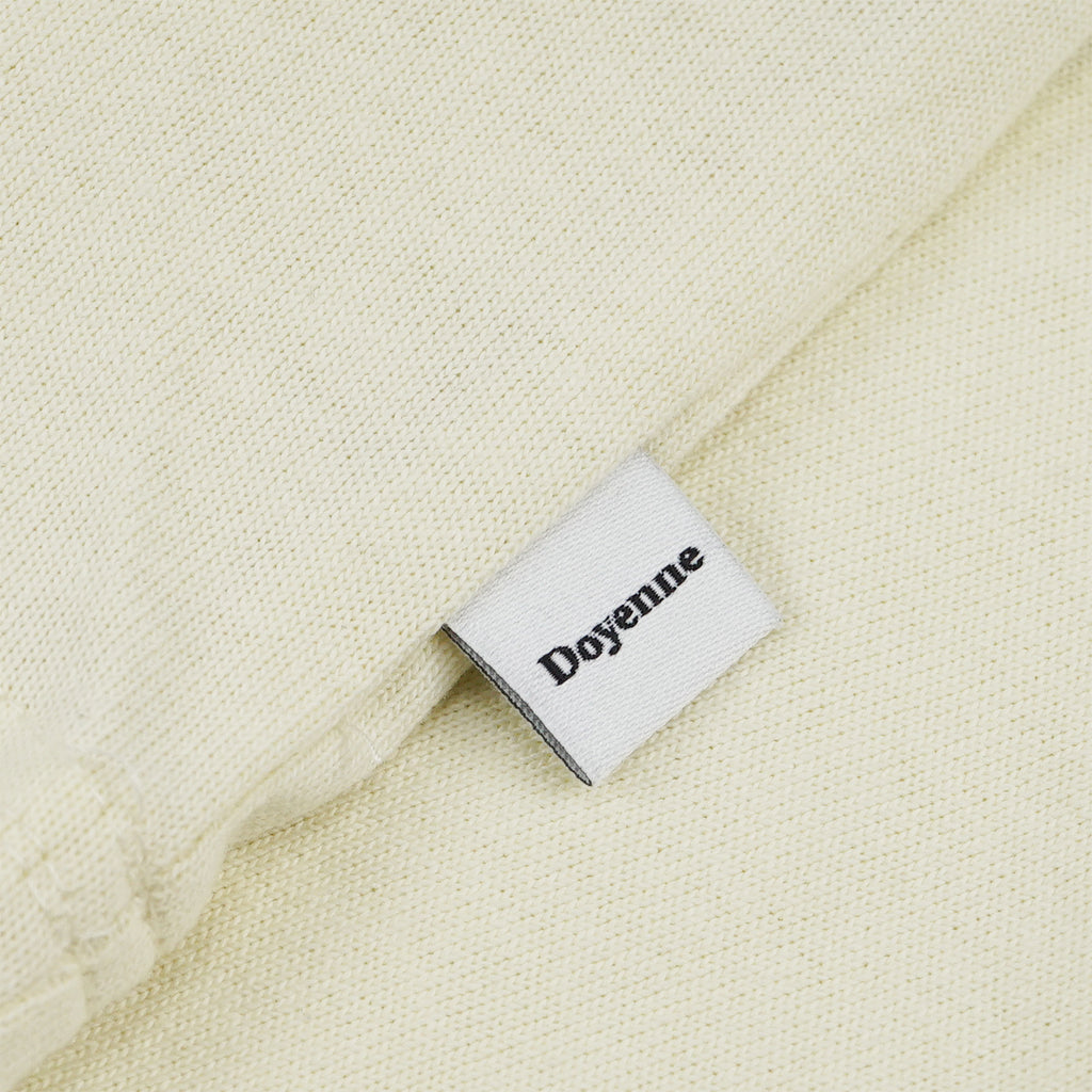 Nike SB x DOYENNE T Shirt - Coconut Milk - label